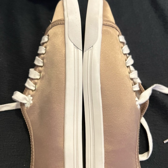 Jack Rogers Lia Satin Sneaker NWOT Sz 7 1/2 - Picture 11 of 15